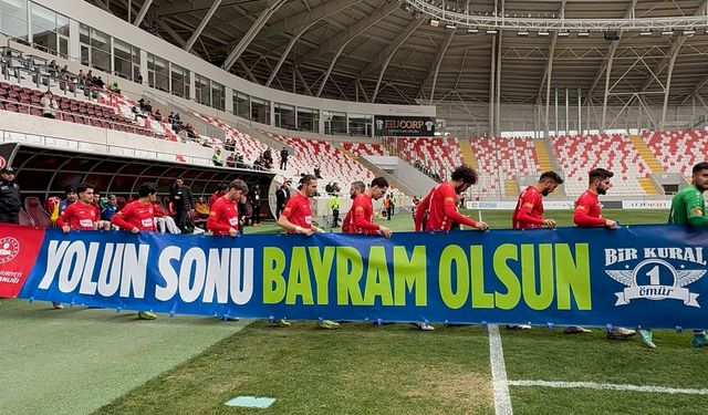 Karaman FK’dan Anlamlı Pankart: “Yolun Sonu Bayram Olsun”
