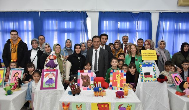 Dr. Sadık Ahmet İlkokulunda Türkiye Yüzyılı Maarif Modeli Sergisi