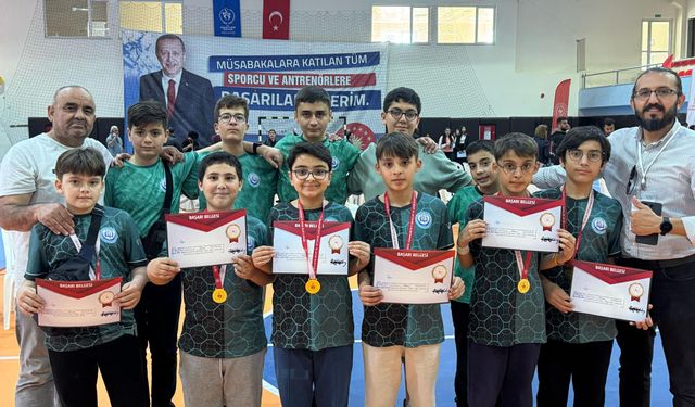Satranç Bölge Finallerinde Karaman’a 2 Başarı