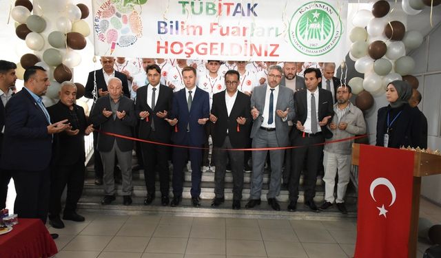 Karaman’da TÜBİTAK 4006 Bilim Fuarları Kapılarını Açtı