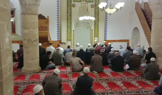 ARABOĞLU CAMİİ'NDE SABAH NAMAZI BULUŞMASI