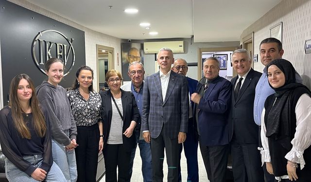 Vali Çiçekli'den İstanbul Karamanlılar Eğitim ve Kültür Vakfı'na Ziyaret