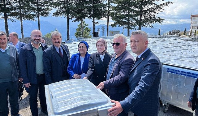 Ermenek'e 225 Yeni Çöp Konteyneri Dağıtıldı