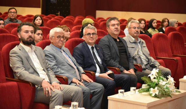 Rektör Gavgalı, Türk Dil Bayramı Etkinliklerine Katıldı