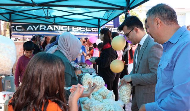 ÖĞRENCİLERDEN RENKLİ KERMES