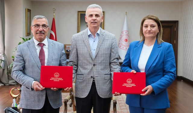 KMÜ İLE AİLE VE SOSYAL HİZMETLER İL MÜDÜRLÜĞÜ ARASINDA İŞ BİRLİĞİ PROTOKOLÜ İMZALANDI
