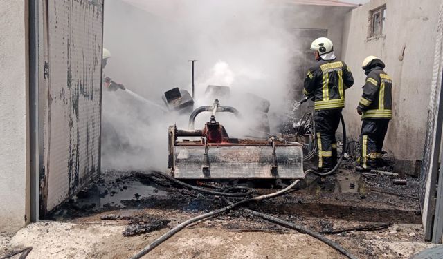 Yeşildere Köyü’nde Depo Kundaklandı!