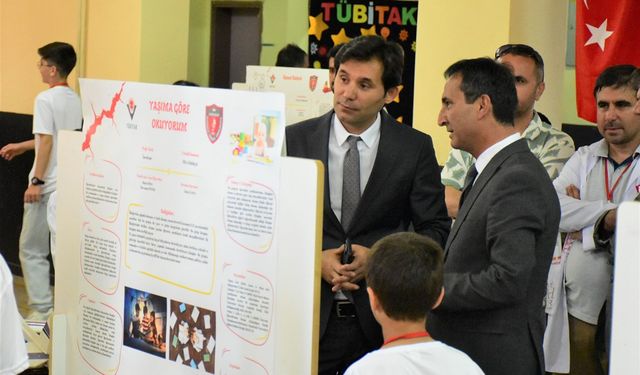 MAKBULE ORMAN ORTAOKULUNDA 4006 TÜBİTAK BİLİM FUARI SERGİSİ AÇILDI