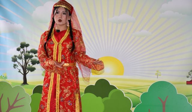 ÖĞRENCİLERDEN UNUTULMAZ SAHNE PERFORMANSI