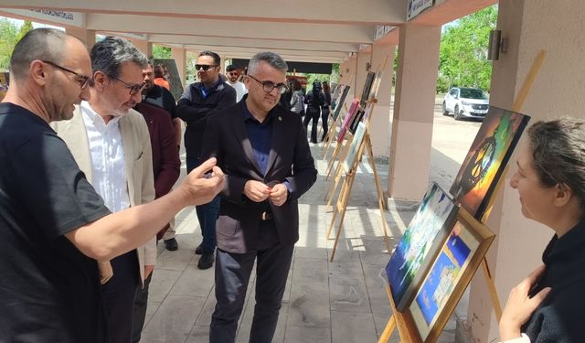 Karamanoğlu Mehmetbey Üniversitesi'nde Resim Sergisi