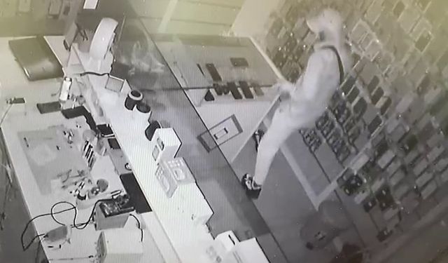 KARAMAN'DA KOVBOY ŞAPKALI HIRSIZ TUTUKLANDI