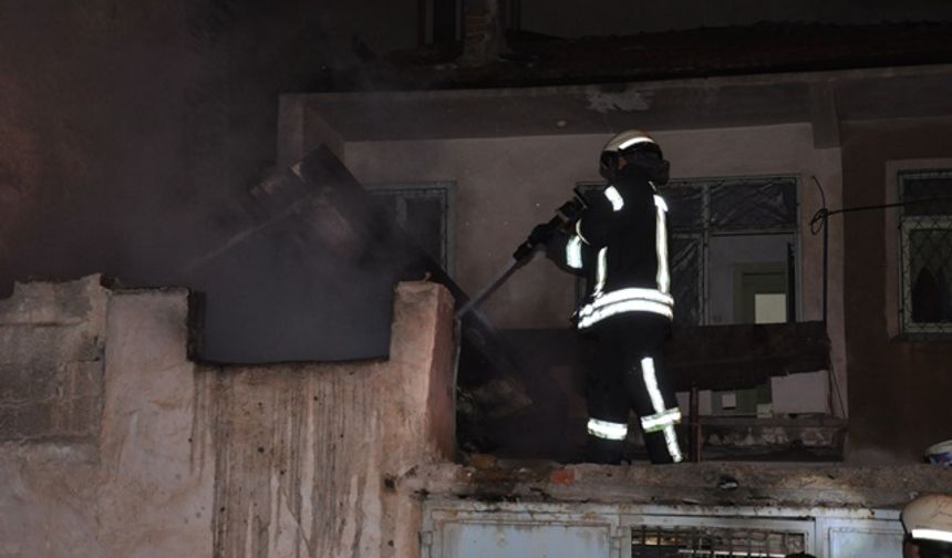 Karaman'da Odunlukta Çıkan Yangın Korkuttu!