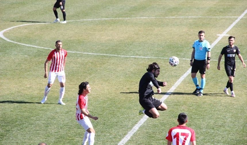 Zorlu Mücadelenin İlk Yarısı Bitti!