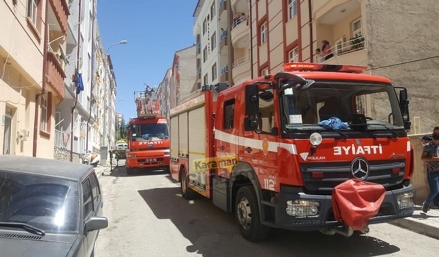 Çatı Katında Çıkan Yangın Paniğe Sebep Oldu!