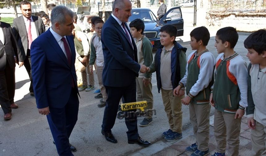 Vali Meral’den Şehit Oğuzhan Küçük İmam Hatip Ortaokuluna Ziyaret