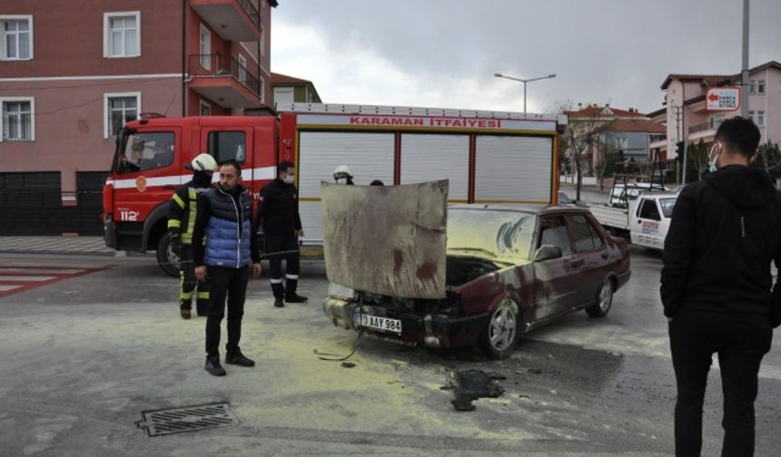 Karaman’da Seyir Halindeki Otomobil Alev Aldı