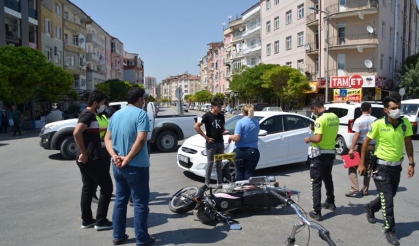 Karaman’da Maddi Hasarlı Trafik Kazası