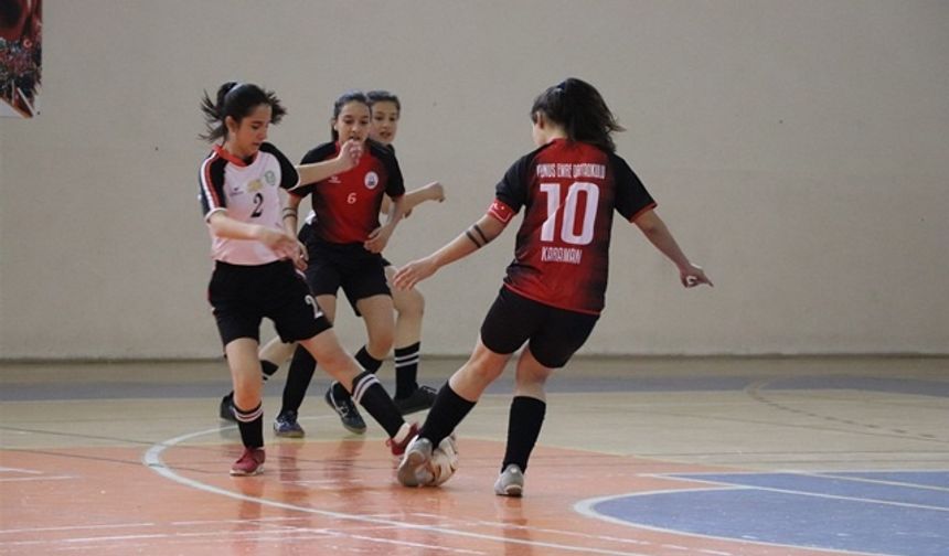 Okullar Arası Yıldız Futsal Müsabakaları Sona Erdi