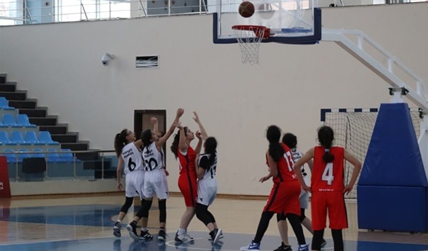 U14 Kızlar Basketbol Bölge Şampiyonası Sona Erdi