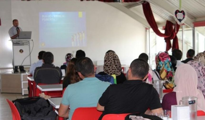 Envar Koleji’nden “Öğrencilerde Ergenlik Dönemi” Semineri