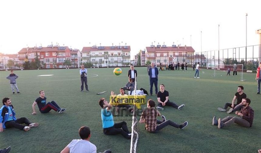 Karaman’da KYK’lı Gençler “Engelliler Haftası’nı” Unutmadı