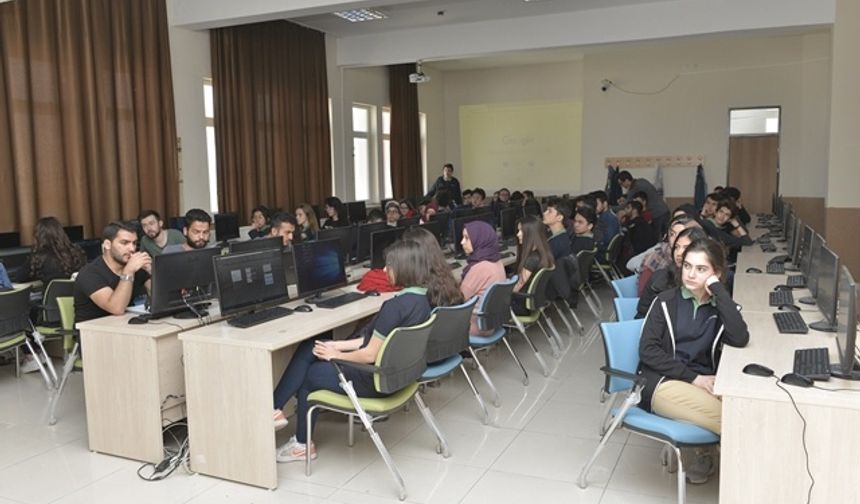 Özel Karaman Başarı Lisesi Öğrencilerinden Kmü’ye Ziyaret
