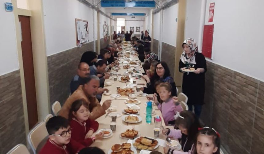 Yılmaz Babaoğlu İlkokulunda Kaynaşma Yemeği