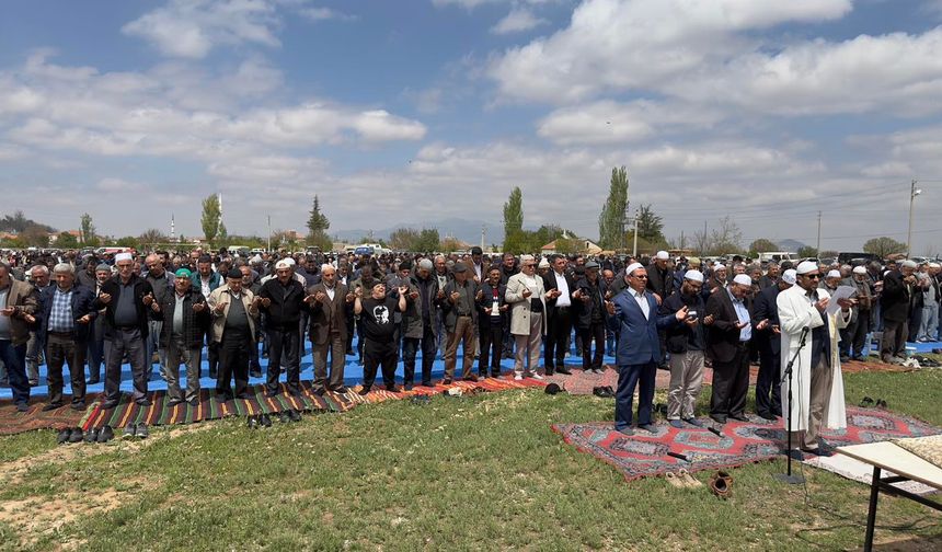 Baştuğ: “Dar Gelirli Aileler Kira Öder Gibi Konut Sahibi Olacak”