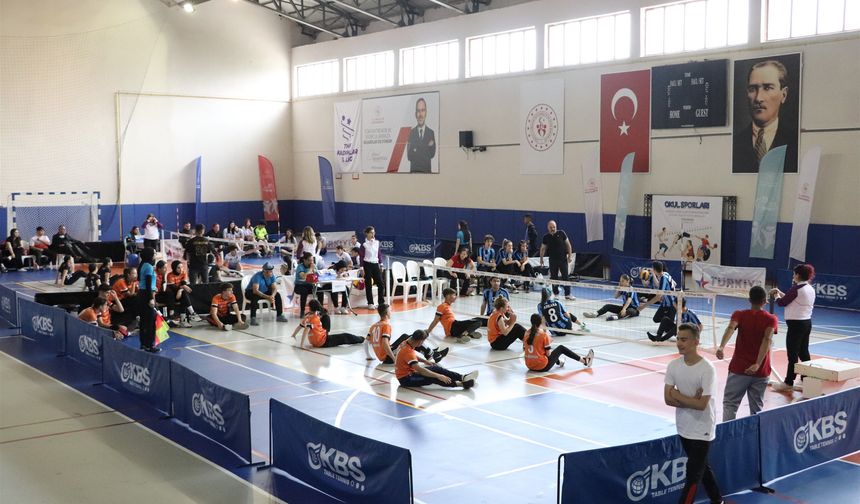 Okul Sporları Bedensel Engelliler Oturarak Voleybol Türkiye Şampiyonası Sona Erdi