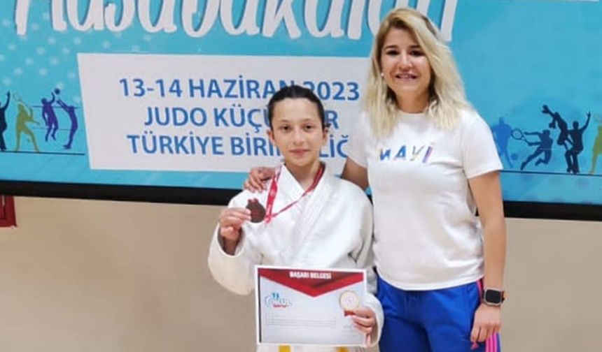 Karamanlı Judocu Hancı, Katıldığı İlk Türkiye Şampiyonası’nda Bronz Madalya Kazandı