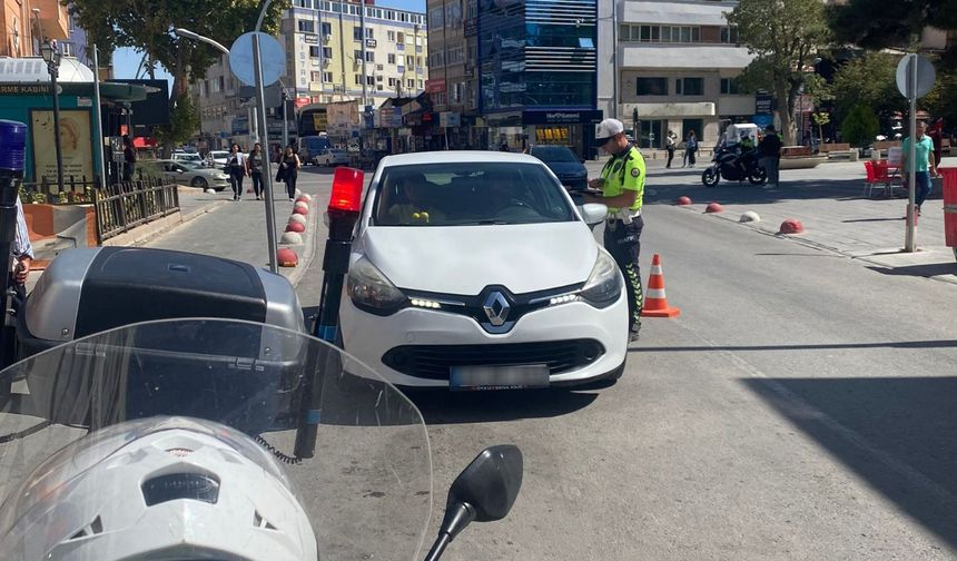 Karaman’da Polisin Asayiş, Narkotik ve Trafik Uygulamaları Devam Ediyor