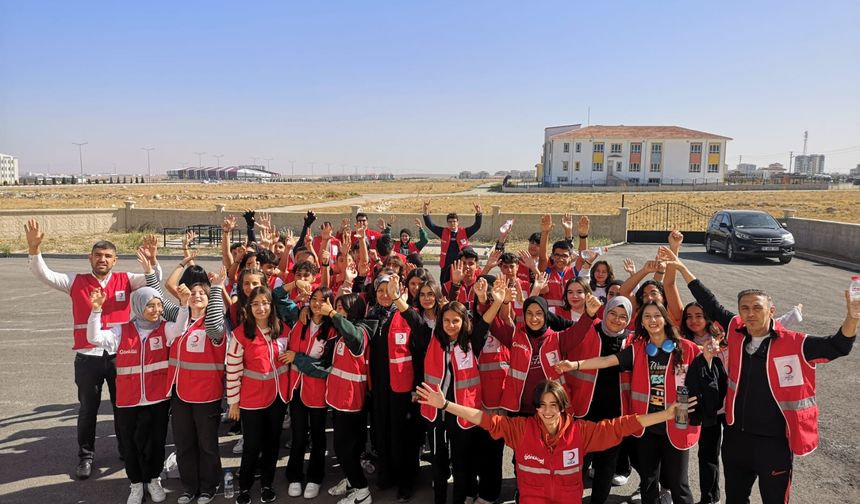 Dünya Yürüyüş Gününde Sağlıklı Hayata Dikkat Çektiler