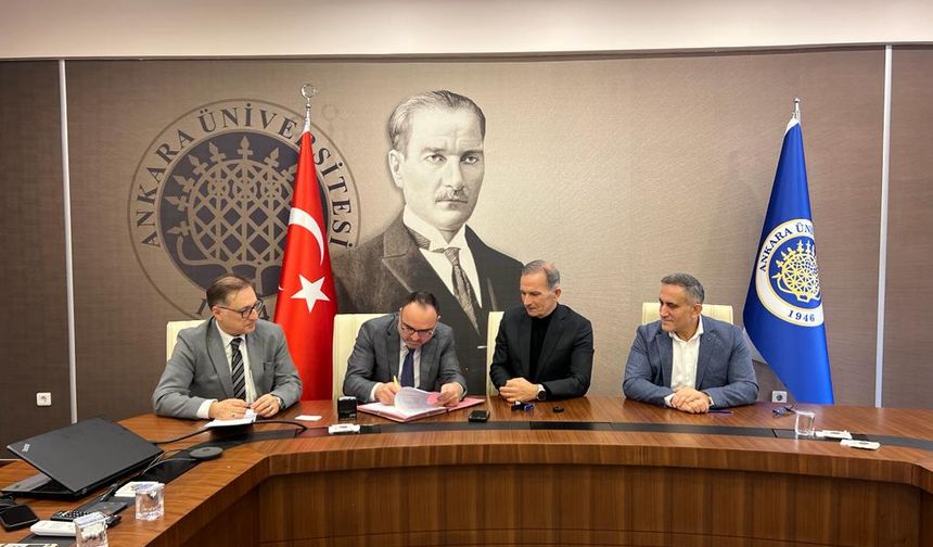 Uysal, Ankara Üniversitesi Yetkilileri ile El Sıkıştı