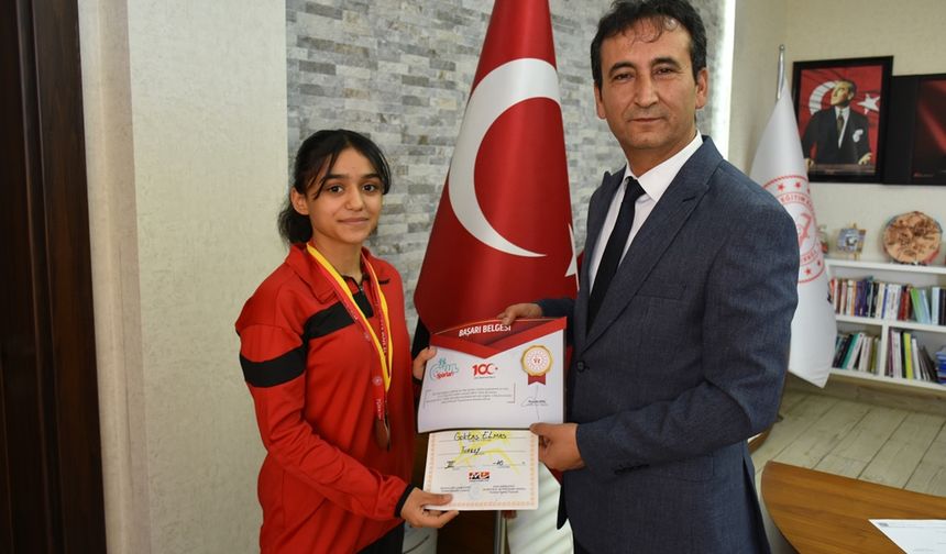 Başarılı Sporcudan İl Müdürü Çalışkan’a Ziyaret