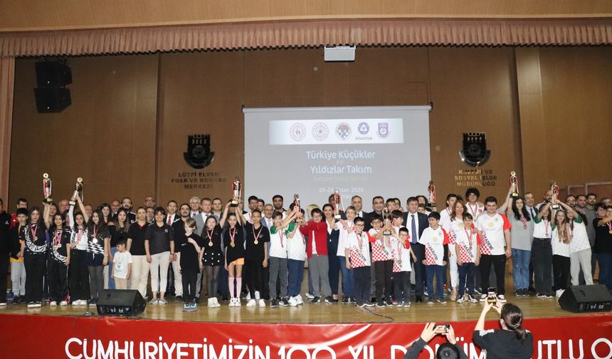 Türkiye Küçükler ve Yıldızlar Takım Satranç Şampiyonası Sona Erdi