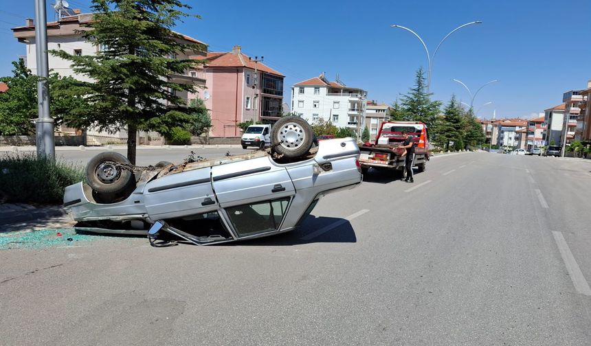 Takla Atan Otomobilin Sürücüsünü Vatandaşlar Çıkardı