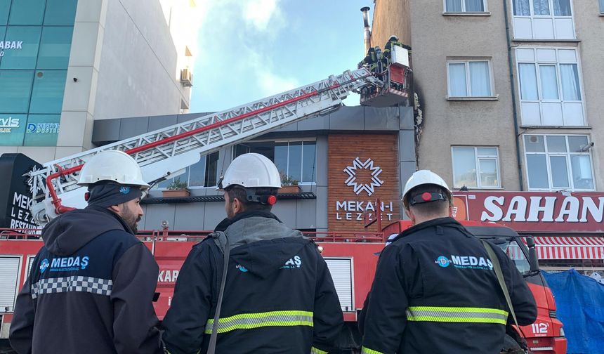 Karaman'da Restoranın Bacasında Çıkan Yangın Korkuttu