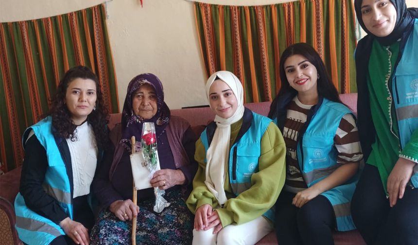 Ermenek Yurdu Gönüllü Öğrencilerinden Anlamlı Ziyaret