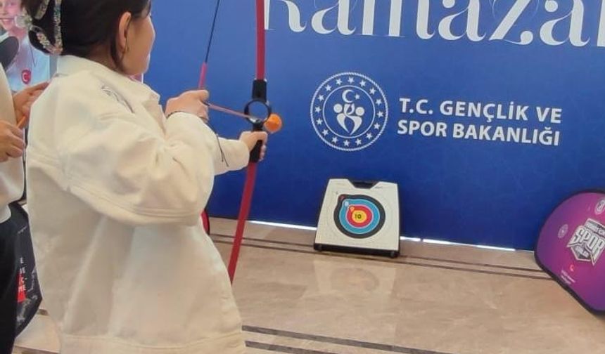 Devletin Himayesindeki Çocuklar Külliye'de Ramazan Etkinliğine Katıldı