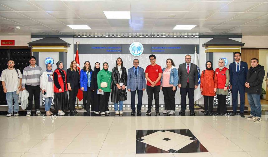 Akran Yaklaşımlı Eğitim Modülleri Ünides Projesi Hibe Almaya Hak Kazandı