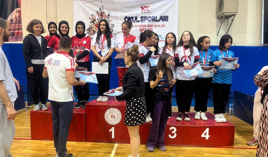 Cahit Zarifoğlu İmam Hatip Ortaokulu Türkiye Finallerinde