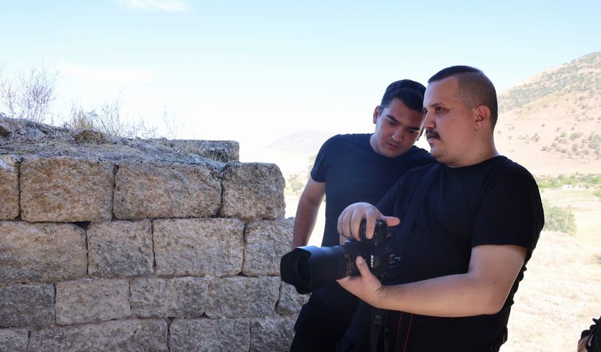 ÜNLÜ FOTOĞRAF SANATÇILARI KARAMAN DA