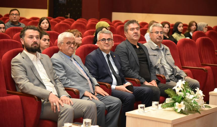 Rektör Gavgalı, Türk Dil Bayramı Etkinliklerine Katıldı