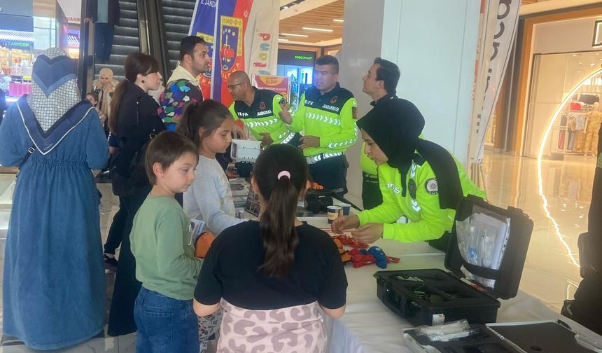 Karaman'da Trafik Haftası Etkinlikleri Kapsamında Bilgilendirme Çalışmaları Yapıldı