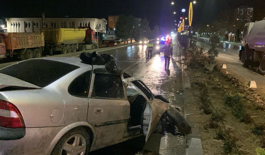 Karaman’da takla atan otomobildeki 2 kişi yaralandı