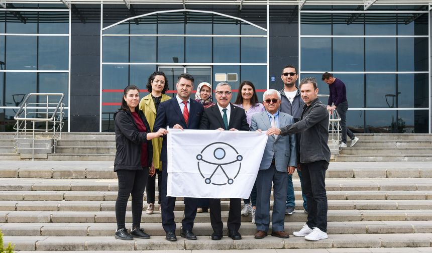 “IV. ERİŞİLEBİLİR KÜTÜPHANELER ÇALIŞTAYI”NDAN KMÜ’YE ÖDÜL