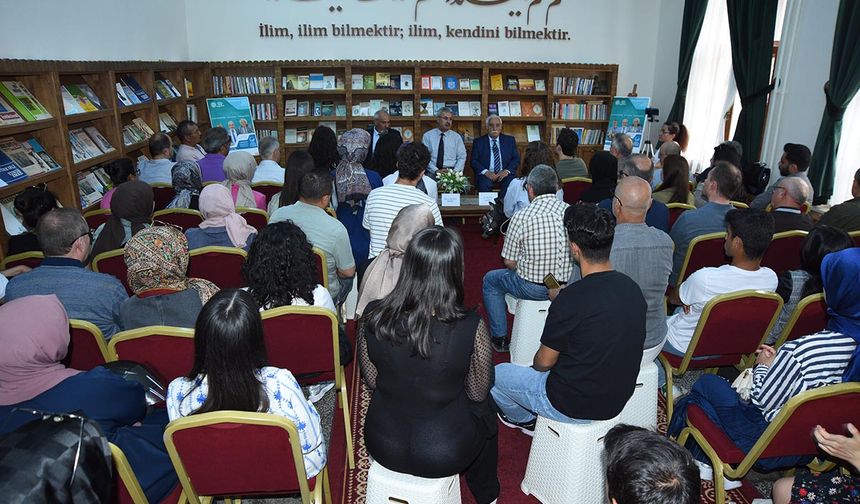 “İlimiz, Dilimiz Türkçe” Konulu Panel Yoğun İlgi Gördü