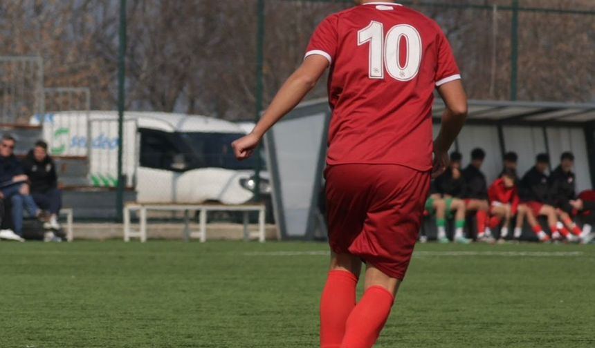 HALİL EFE METİN GURURLANDIRMAYA DEVAM EDİYOR