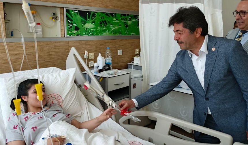 OSMAN SAĞLAM’DAN BAŞHEKİMİ TEBRİK VE HASTALARA ZİYARET