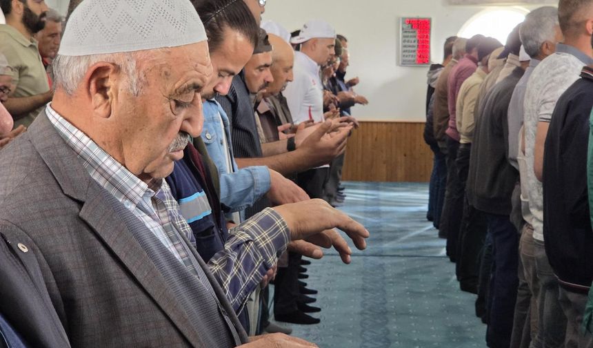 YAĞMUR DUASI PROGRAMINDA BİRLİK VE BERABERLİK VURGUSU